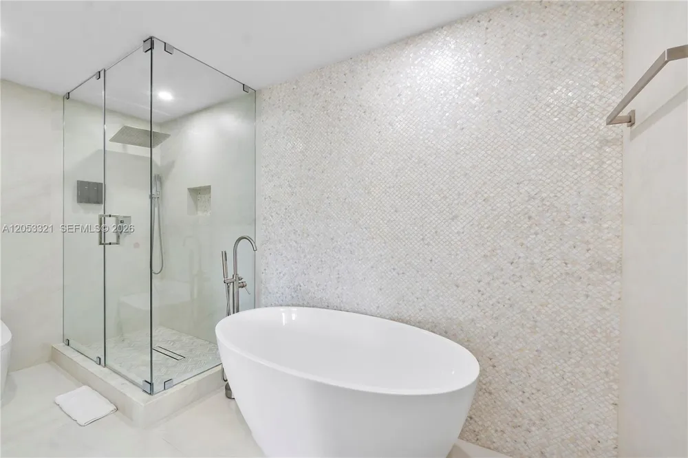 3261 Seaward Dr #3261 Lauderdale By The Sea, FL 33062