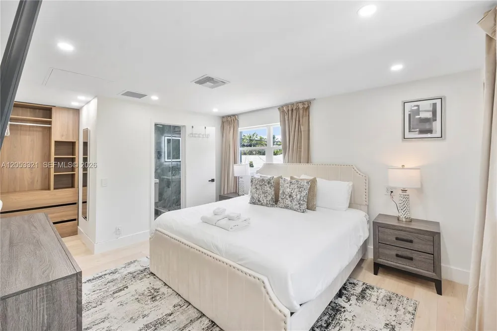 3261 Seaward Dr #3261 Lauderdale By The Sea, FL 33062