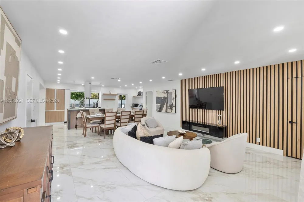 3261 Seaward Dr #3261 Lauderdale By The Sea, FL 33062
