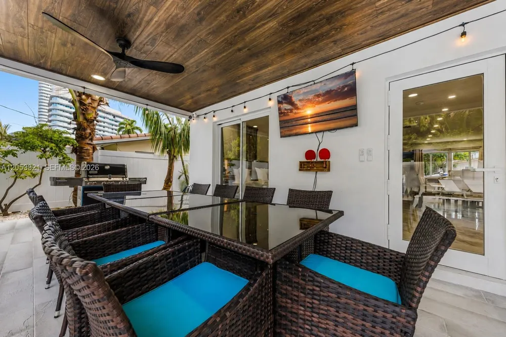 3261 Seaward Dr #3261 Lauderdale By The Sea, FL 33062