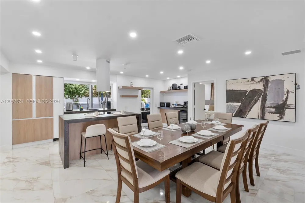 3261 Seaward Dr #3261 Lauderdale By The Sea, FL 33062