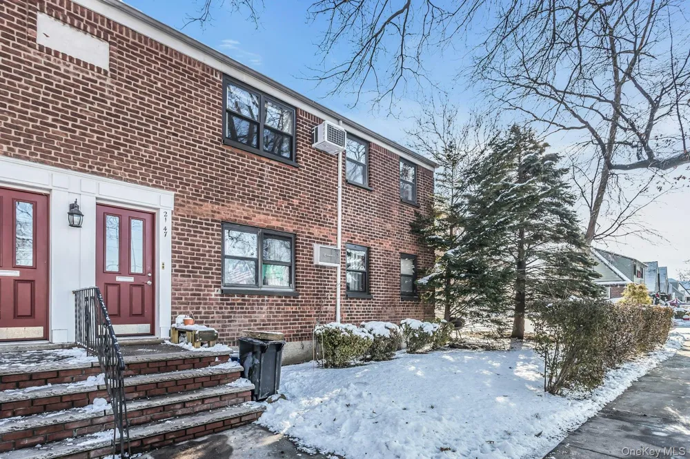 21-47 Utopia Parkway #2 Whitestone, NY 11357