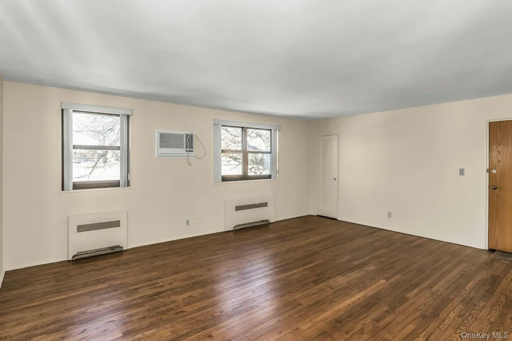 21-47 Utopia Parkway #2 Whitestone, NY 11357