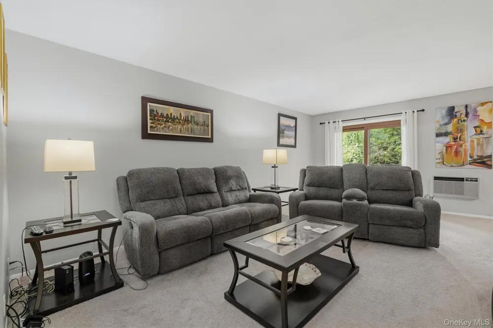 10 Oakwood Terrace #107 New Windsor, NY 12553
