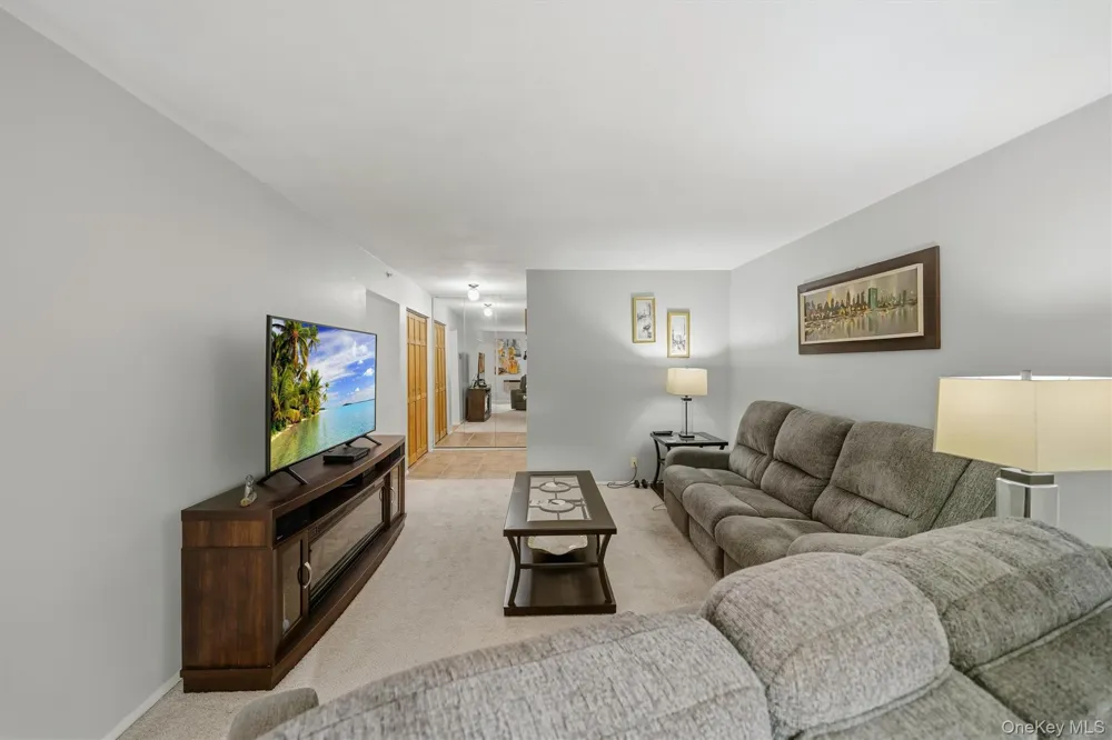 10 Oakwood Terrace #107 New Windsor, NY 12553
