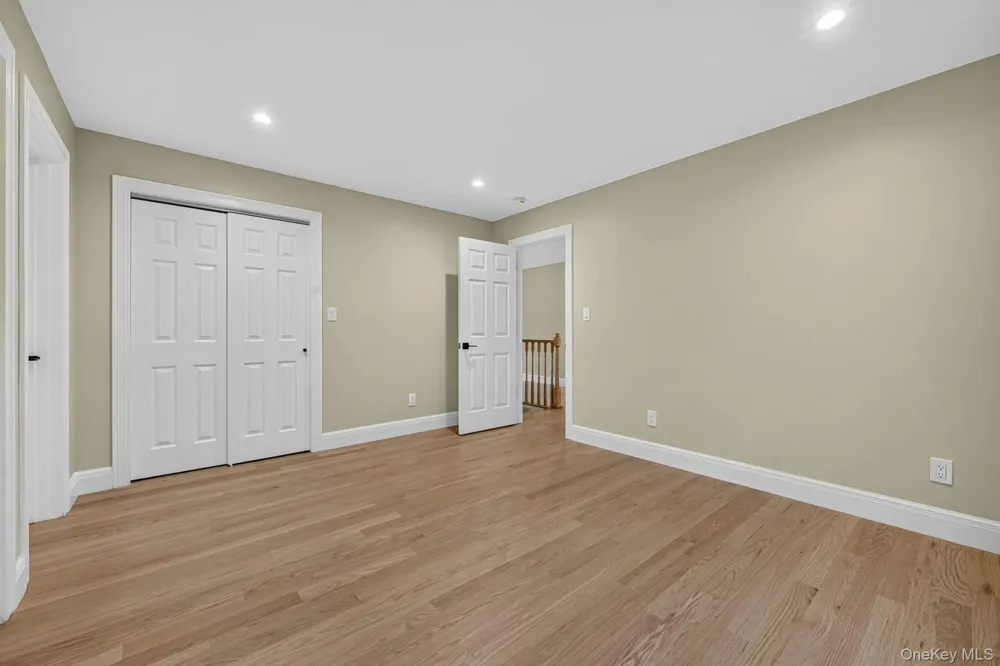 37 Pentmoor Drive Mastic, NY 11950