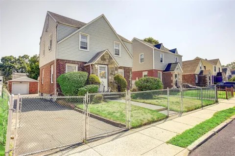 223-42 114th Avenue