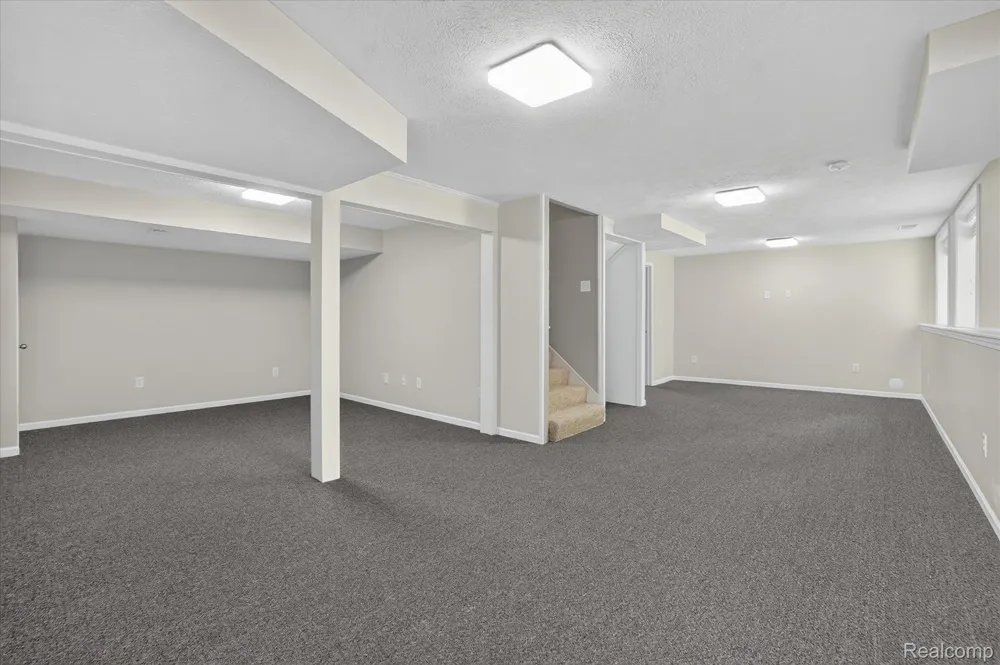 5677 Cartago Drive Delhi Charter Township, MI 48911