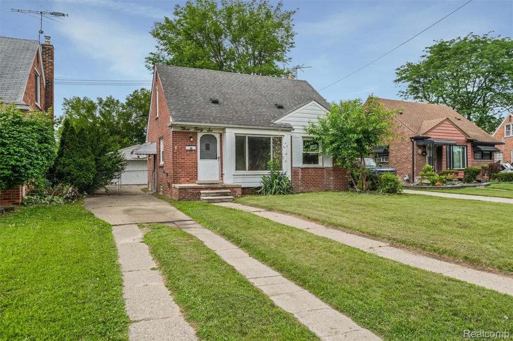 336 Sherbourne Street Inkster City, MI 48141