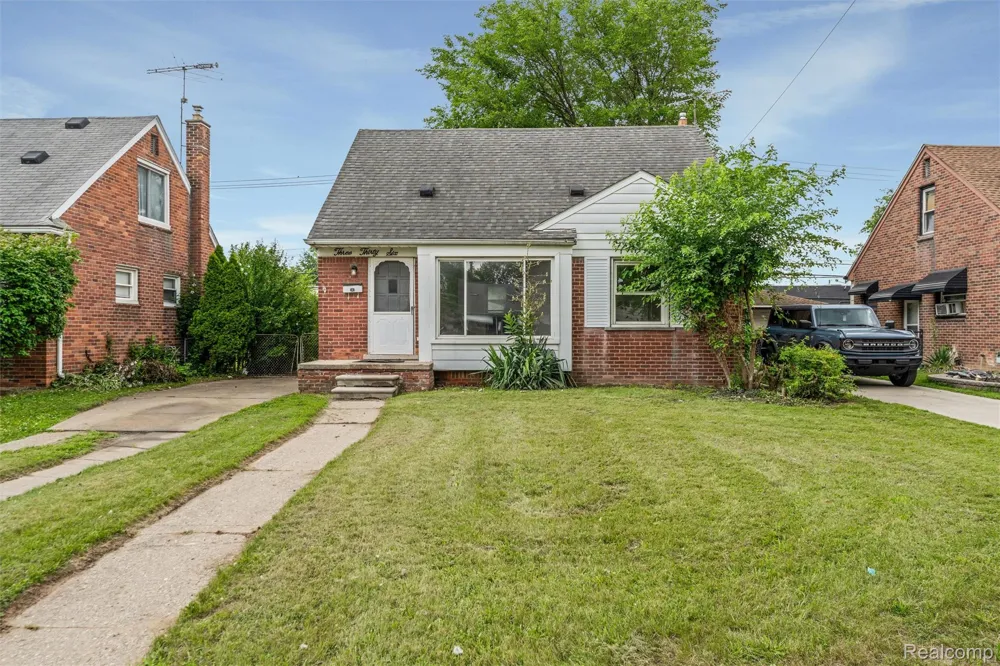 336 Sherbourne Street Inkster City, MI 48141