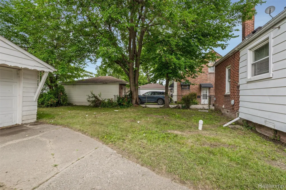 336 Sherbourne Street Inkster City, MI 48141