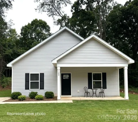 123 Kingswood Drive