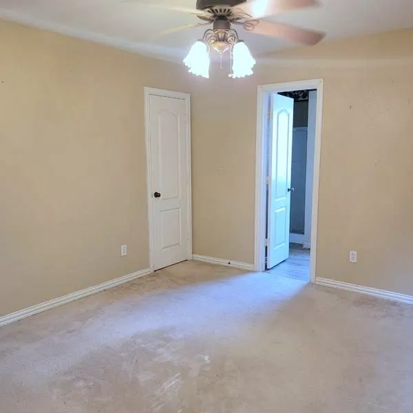 920 Sierra Vista Court Midlothian, TX 76065