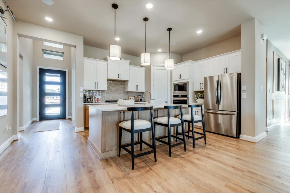 304 Legacy Point Drive Sealy, TX 77474