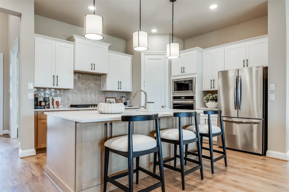 304 Legacy Point Drive Sealy, TX 77474
