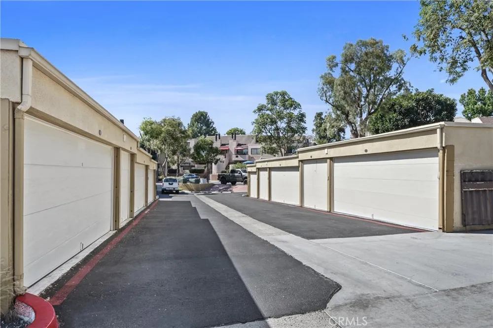 25761 Le Parc #9 Lake Forest, CA 92630