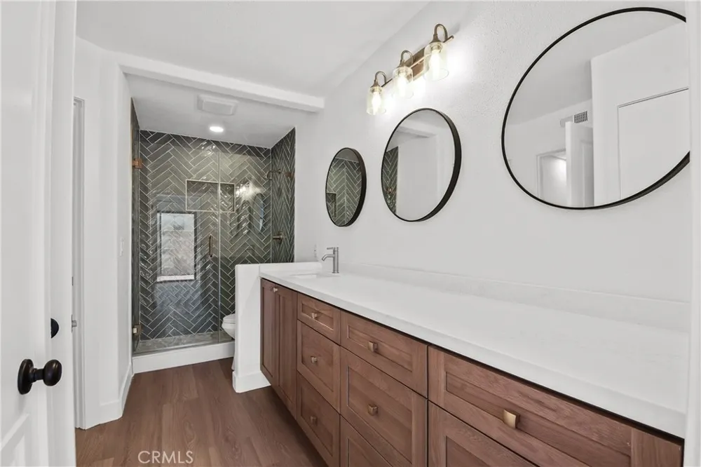 25761 Le Parc #9 Lake Forest, CA 92630