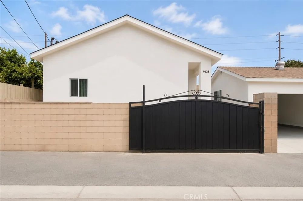 9440 Mcfadden Westminster, CA 92683