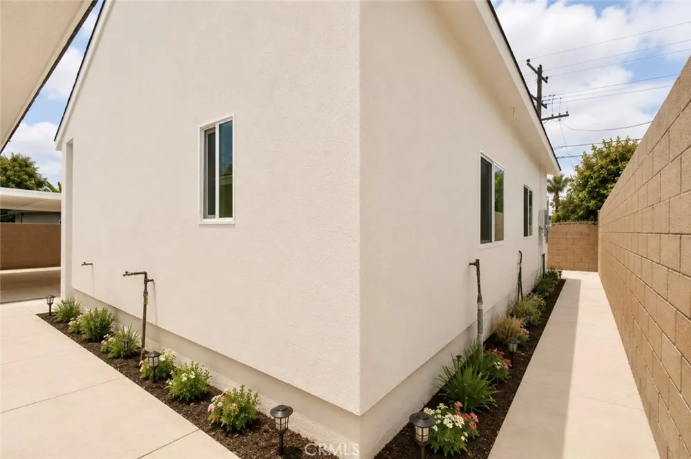 9440 Mcfadden Westminster, CA 92683
