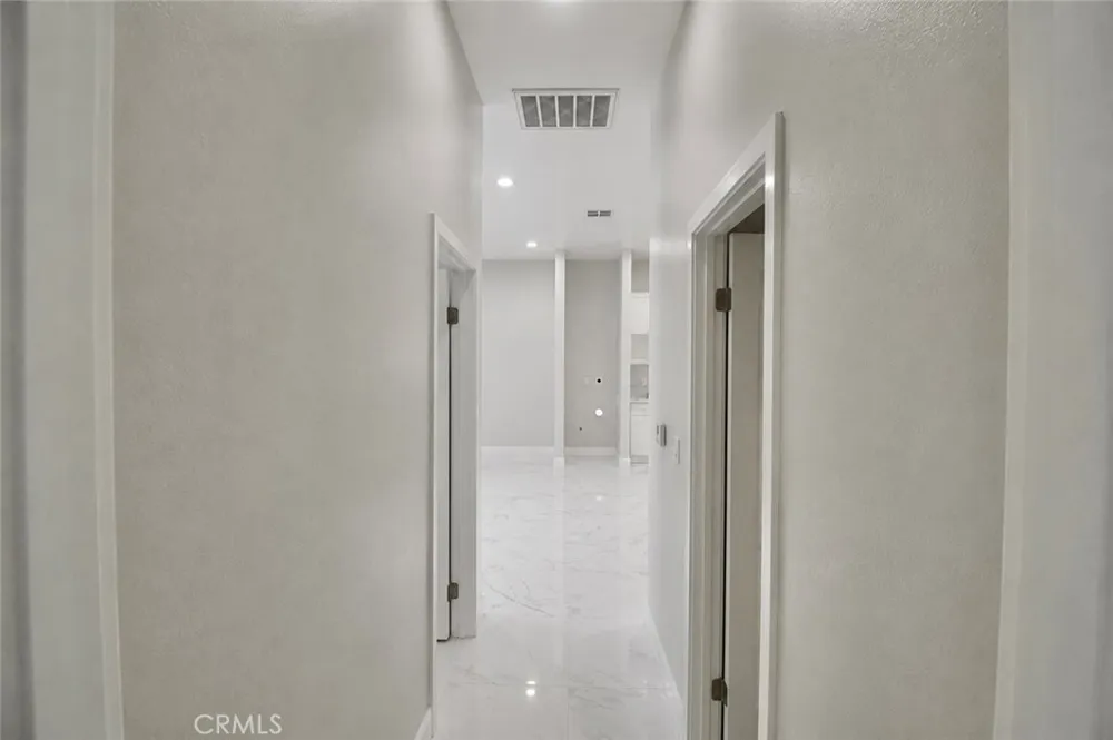 9440 Mcfadden Westminster, CA 92683