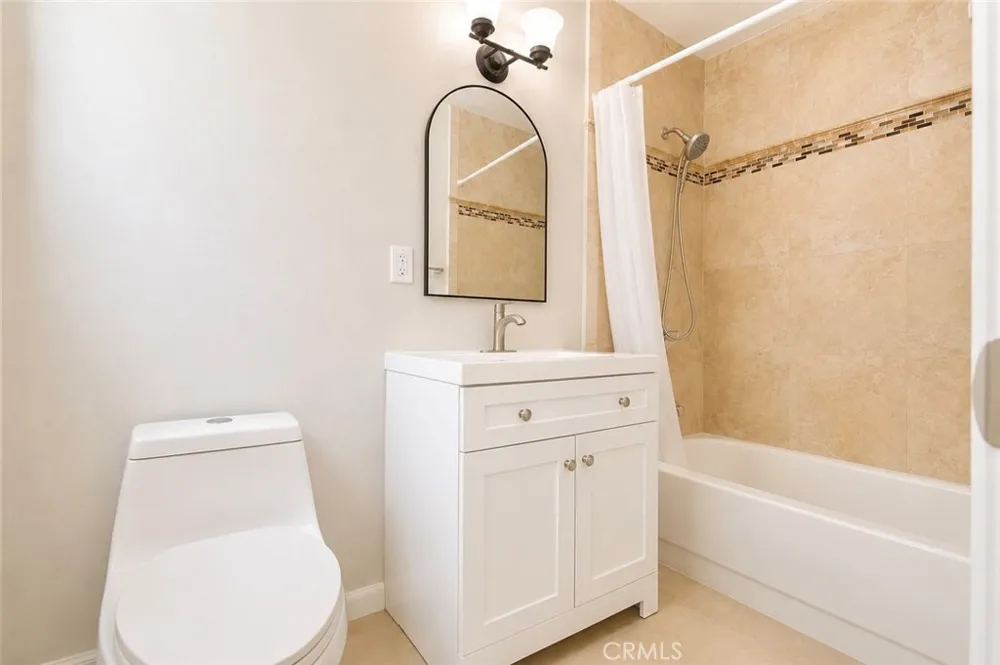9440 Mcfadden Westminster, CA 92683