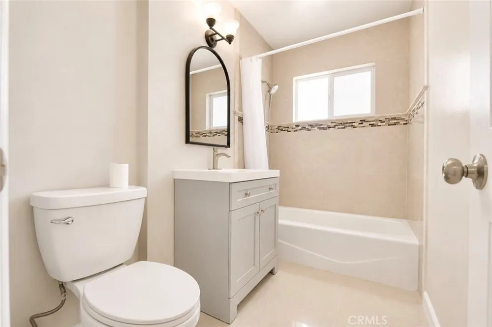 9440 Mcfadden Westminster, CA 92683