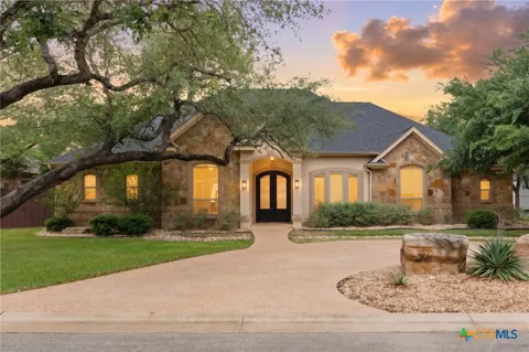 12 Lago Verde Lane