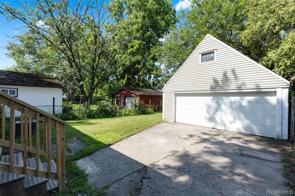 6310 Duncan Street Taylor City, MI 48180