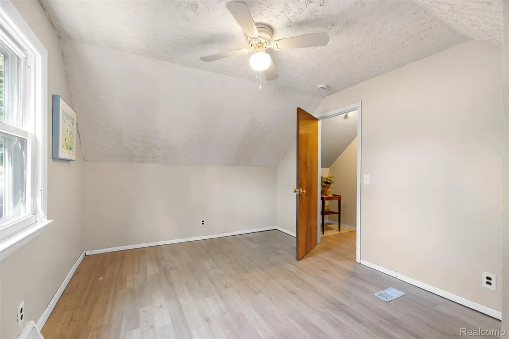 6310 Duncan Street Taylor City, MI 48180