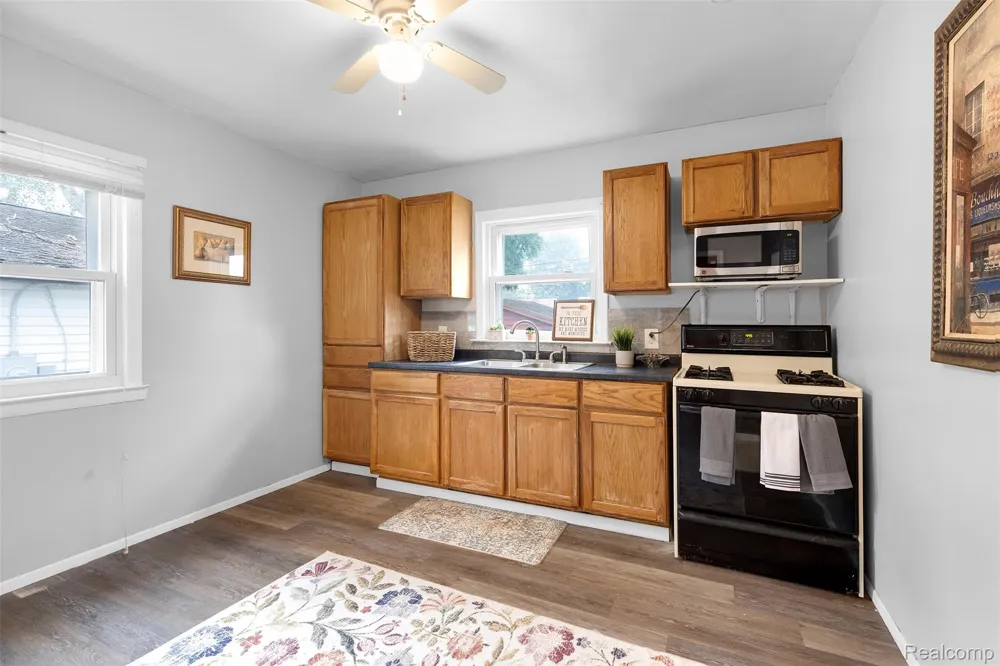 6310 Duncan Street Taylor City, MI 48180