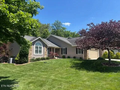 14 Heatherhurst Court