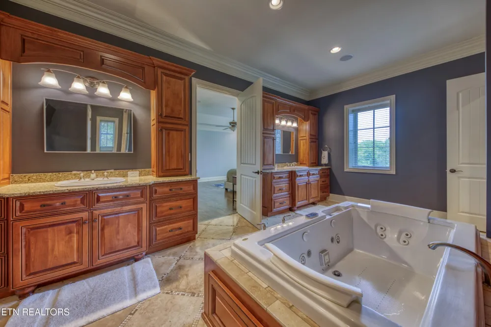 529 Stone Vista Lane Knoxville, TN 37934