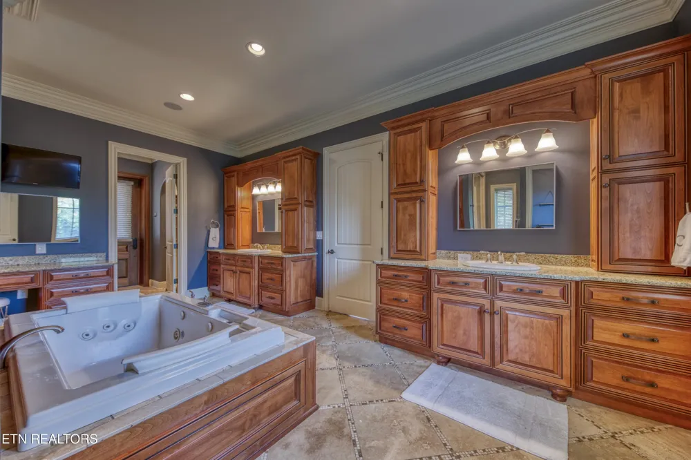 529 Stone Vista Lane Knoxville, TN 37934