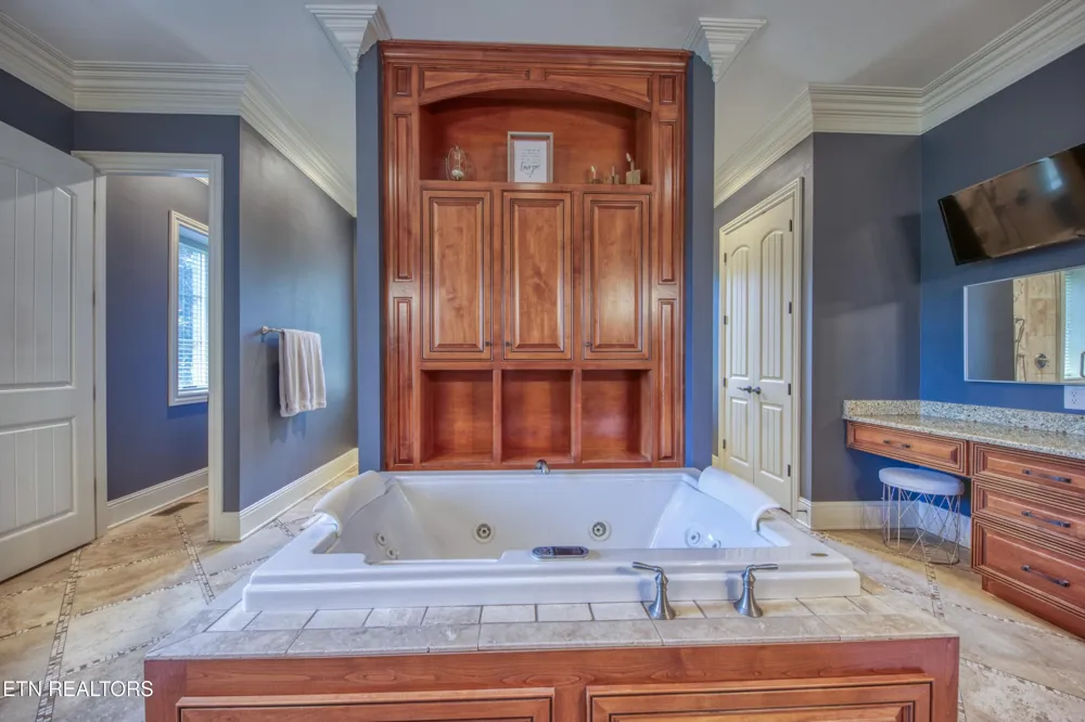 529 Stone Vista Lane Knoxville, TN 37934