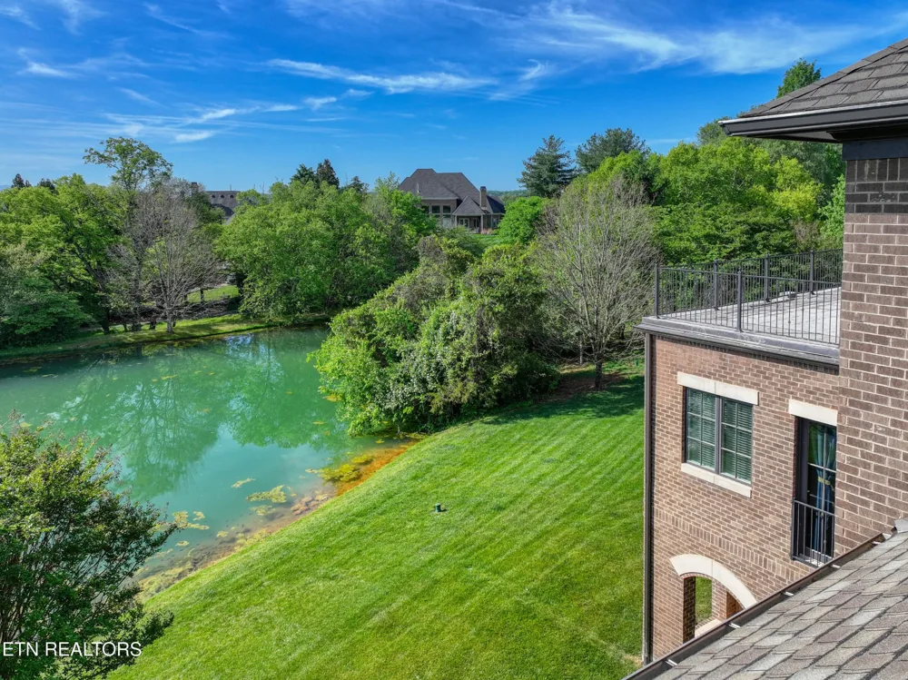 529 Stone Vista Lane Knoxville, TN 37934