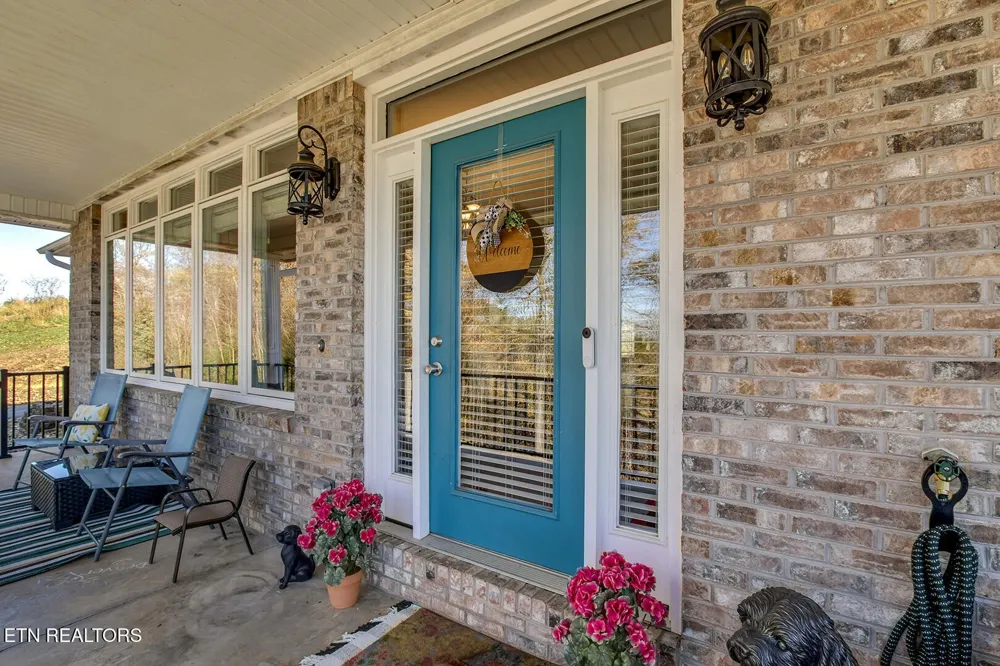 417 River Rd Loudon, TN 37774