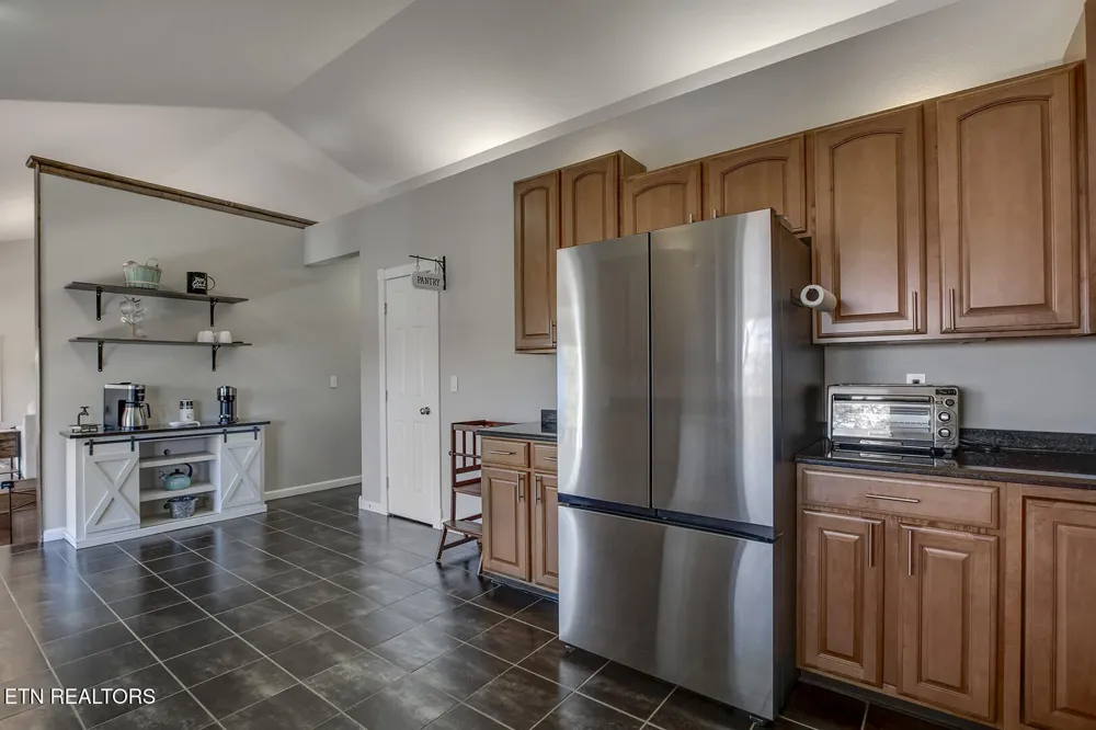 417 River Rd Loudon, TN 37774