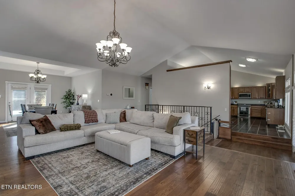 417 River Rd Loudon, TN 37774