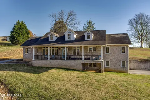 417 River Rd