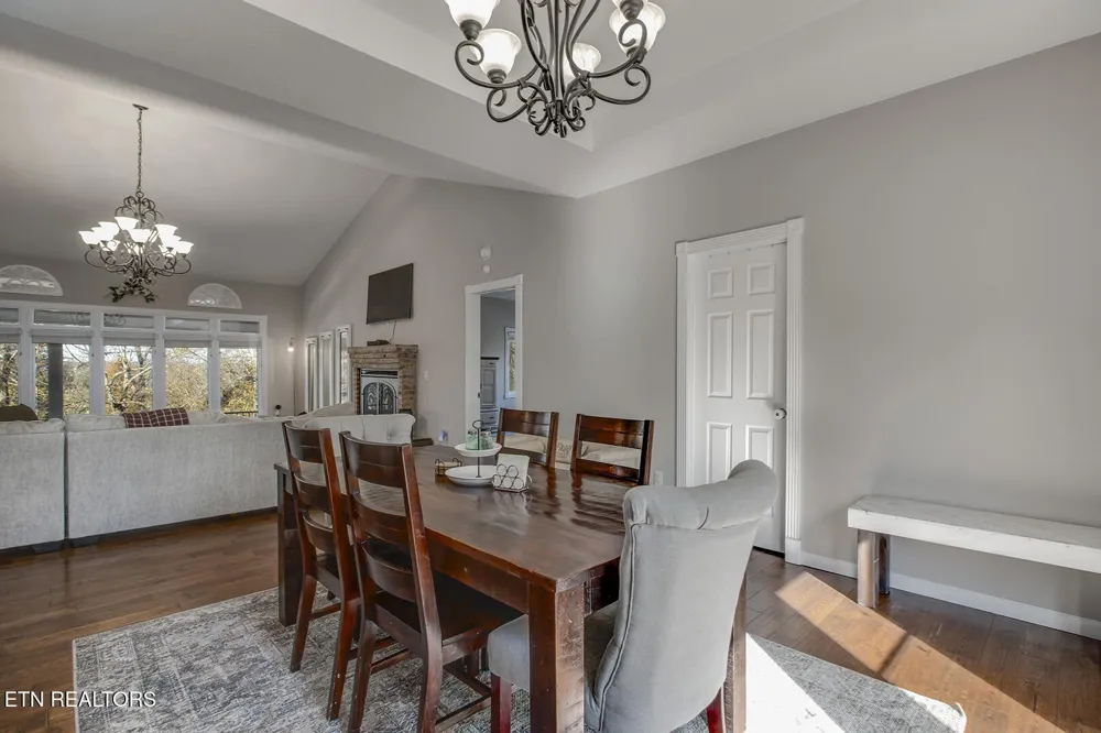 417 River Rd Loudon, TN 37774