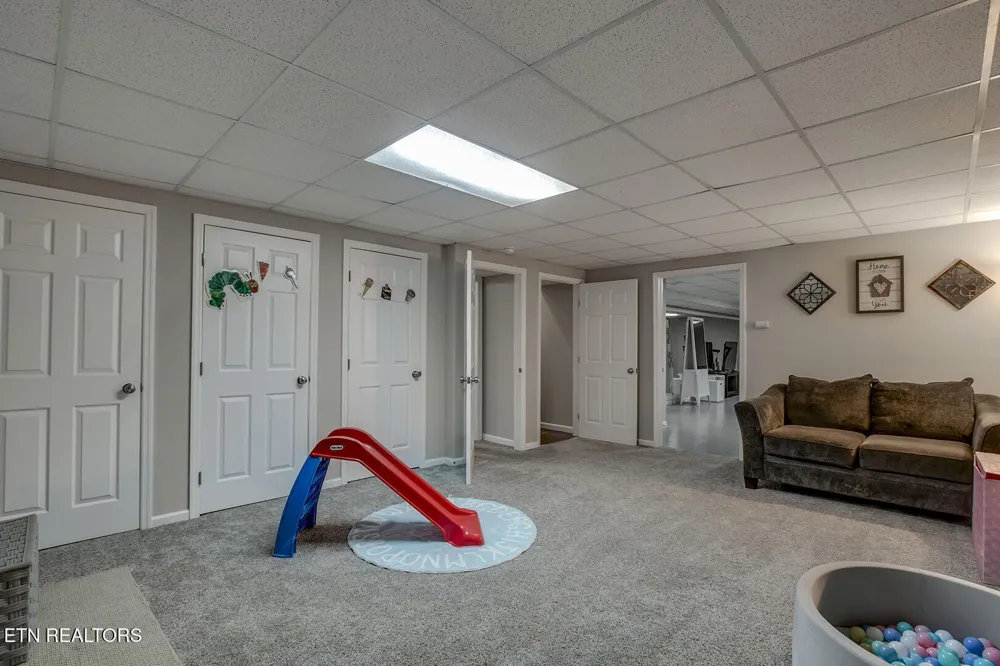 417 River Rd Loudon, TN 37774