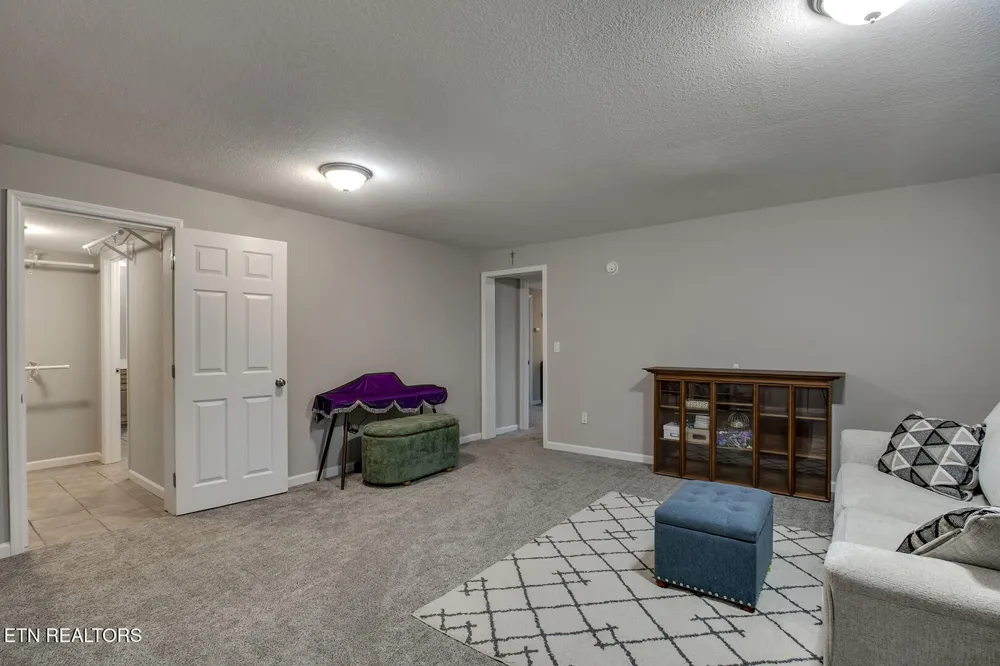 417 River Rd Loudon, TN 37774