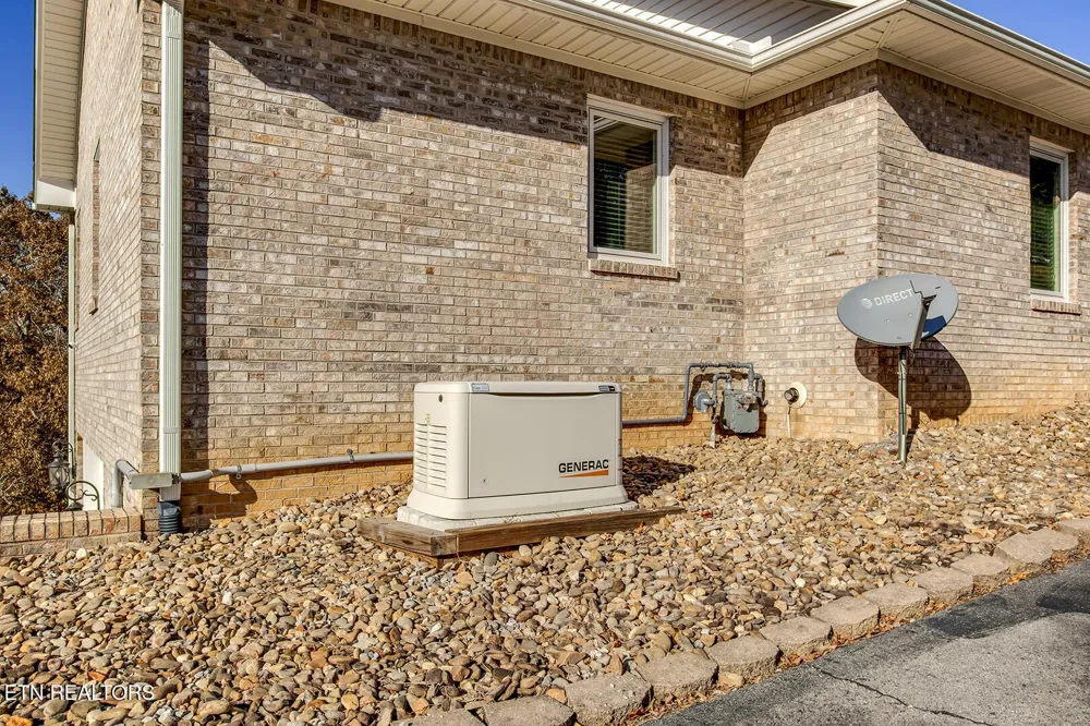 417 River Rd Loudon, TN 37774