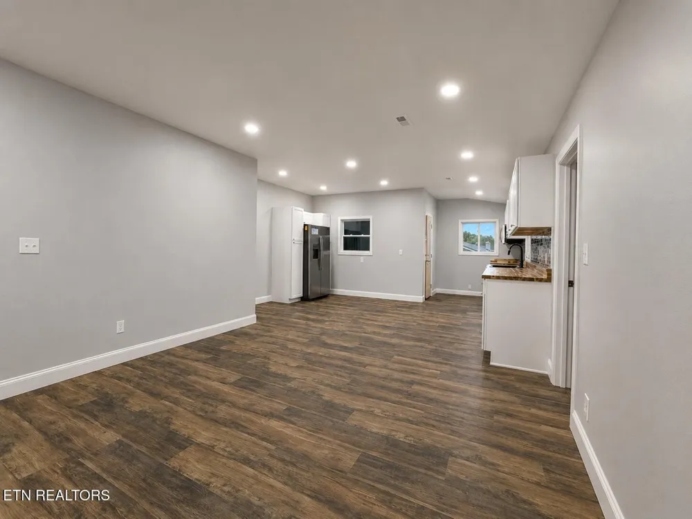 824 Poplar Springs Rd Loudon, TN 37774