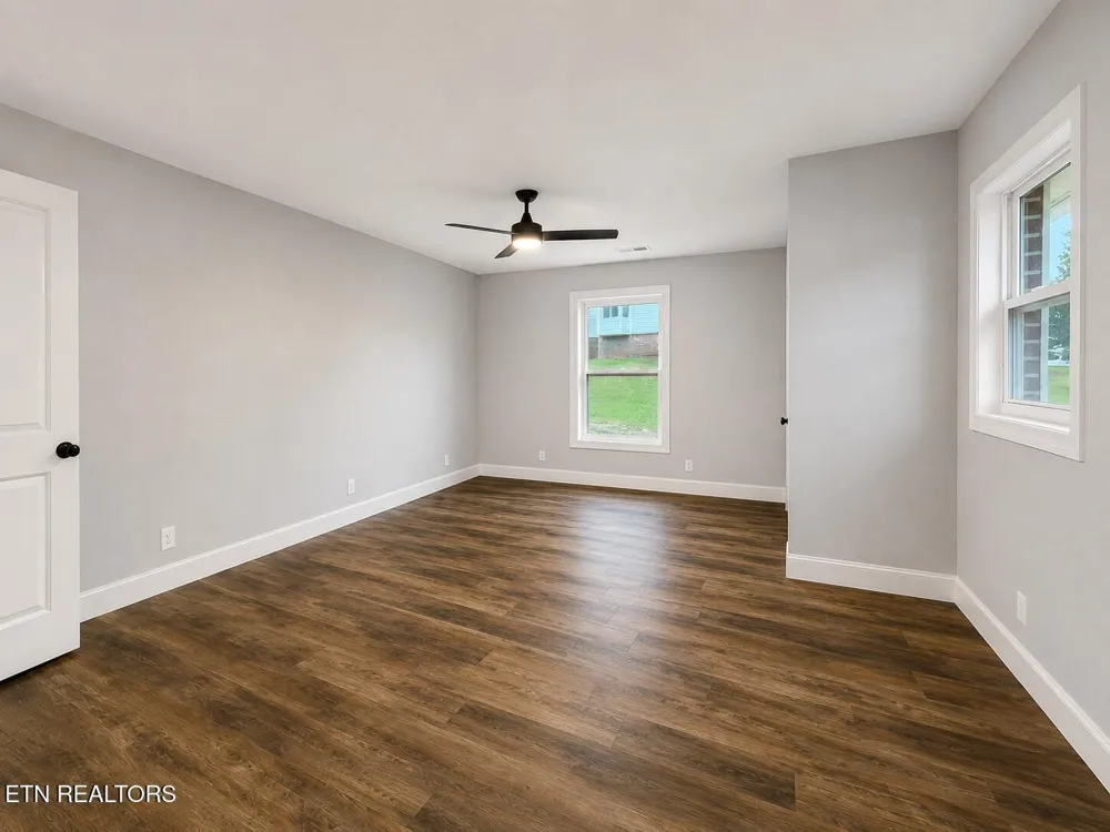 824 Poplar Springs Rd Loudon, TN 37774