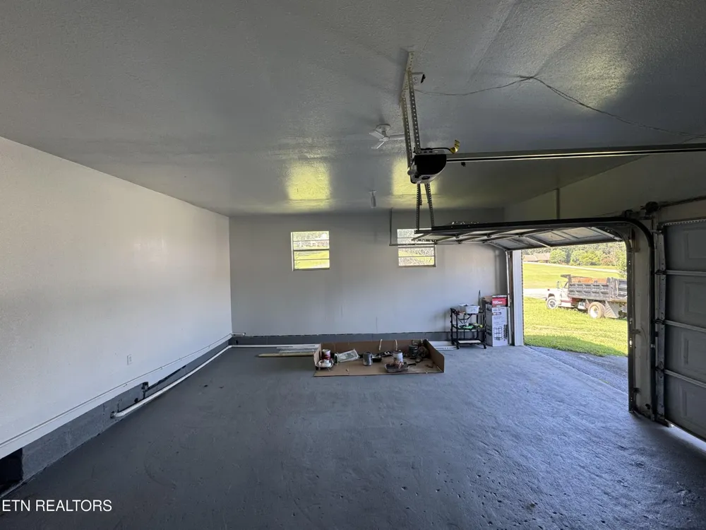 824 Poplar Springs Rd Loudon, TN 37774