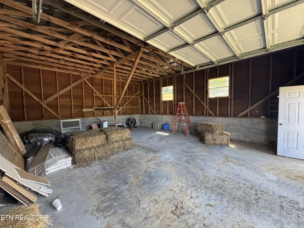 824 Poplar Springs Rd Loudon, TN 37774