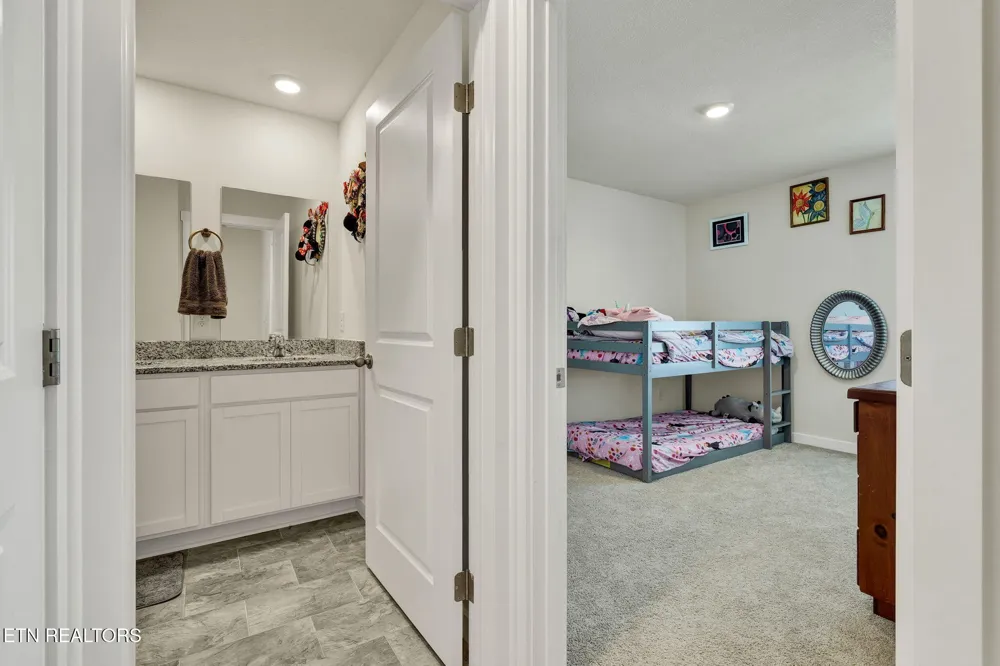 325 Dilbeck Lane Niota, TN 37826