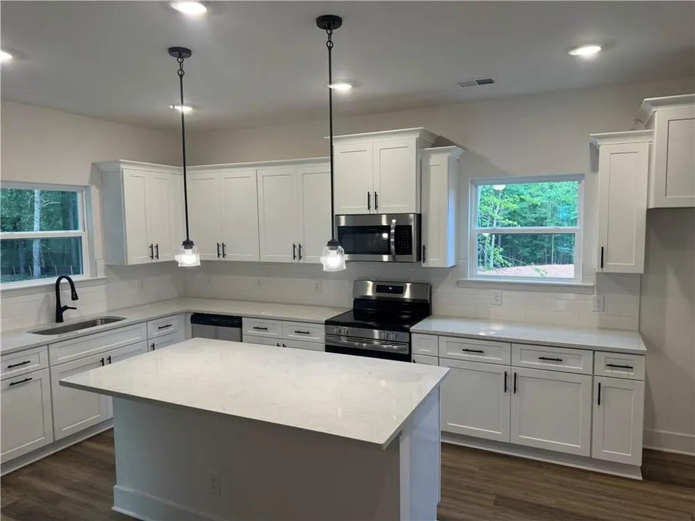 181 Blackberry Court Pendergrass, GA 30567