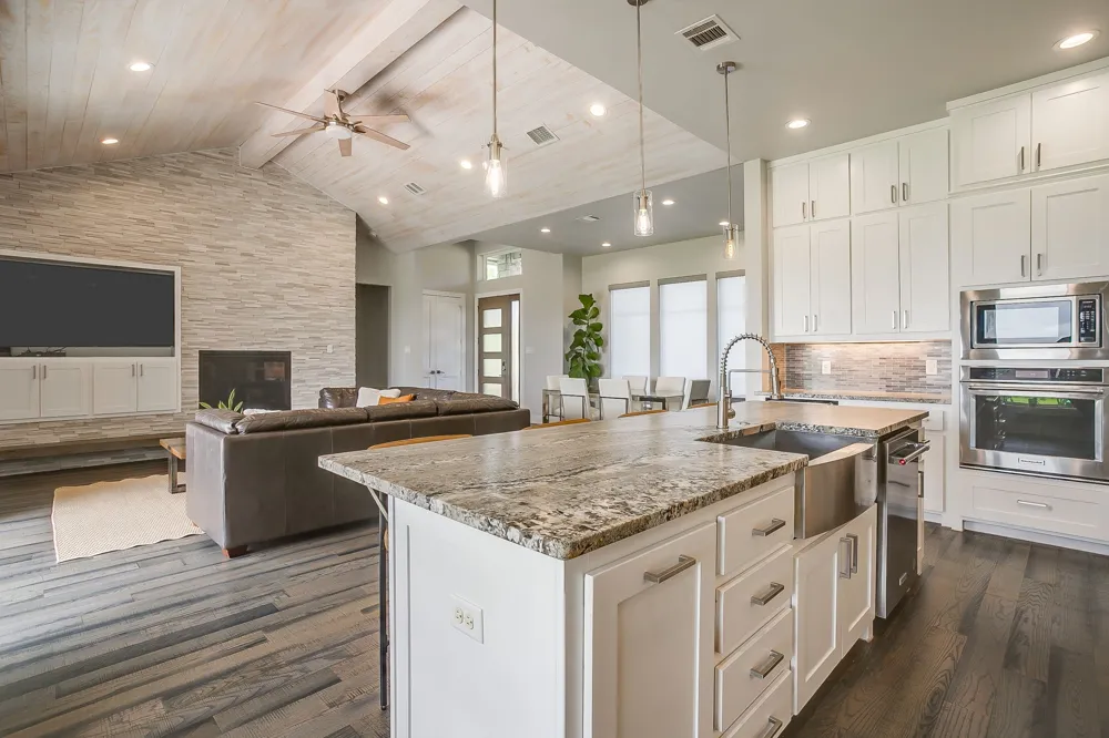 323 Stone Mountain Road Cresson, TX 76035